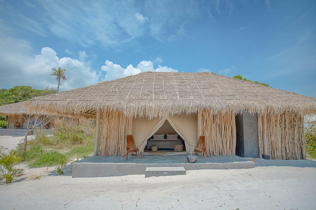 Tamu Koh Rong Hotel Pagoda Beach Exterior photo