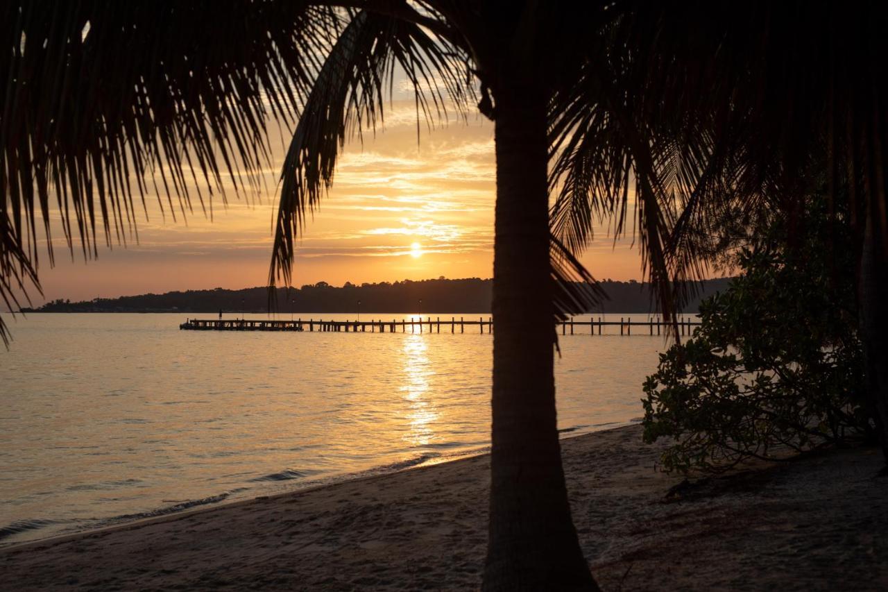 Tamu Koh Rong Hotel Pagoda Beach Exterior photo